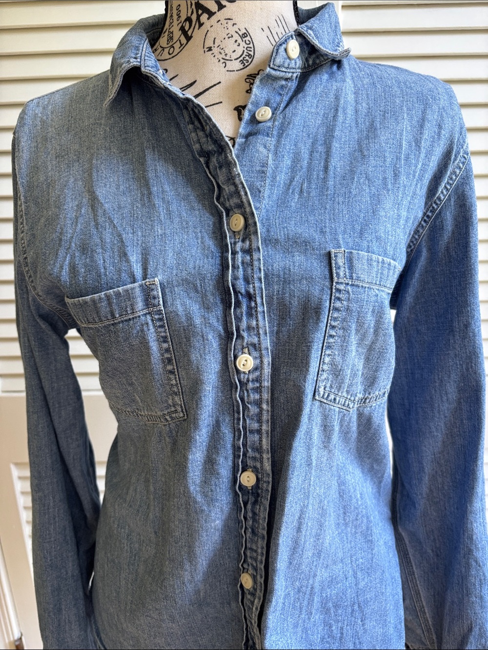 J.Crew Chambray Button Down Shirt Blue Size 12 - Picture 4 of 8
